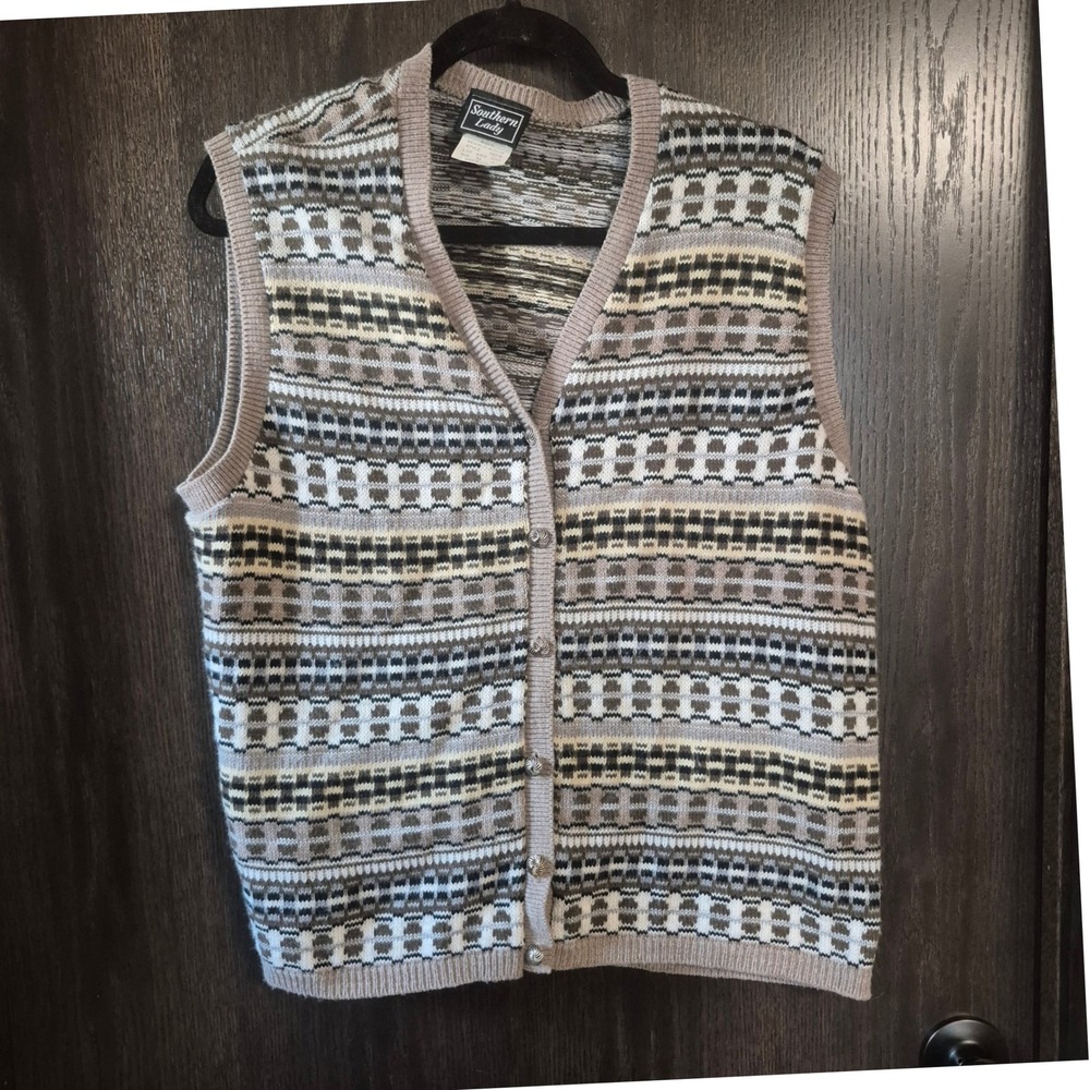 Southern Lady Geometric Knit Vest Silver Swirl Buttons Taupe XL